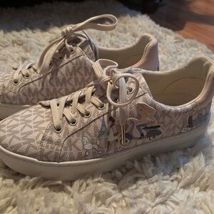 Michael Kors Light Pink Graphic Sneakers